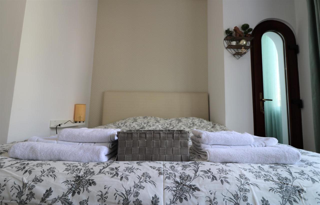 Lovely City Center Apartment - Free Minibar Βουκουρέστι Εξωτερικό φωτογραφία